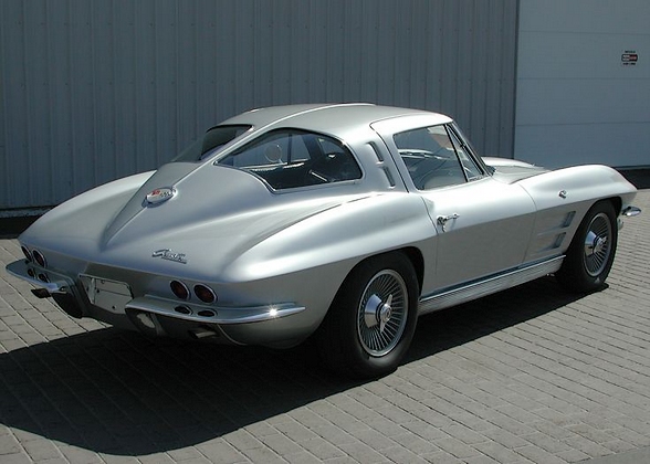 Cevrolet Corvette Stingray.jpg