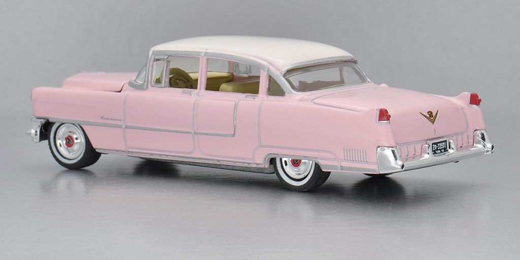 aDSC_7619_1955 Cadillac Fleetwood.jpg