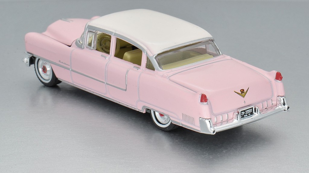 aDSC_7616_1955 Cadillac Fleetwood.jpg