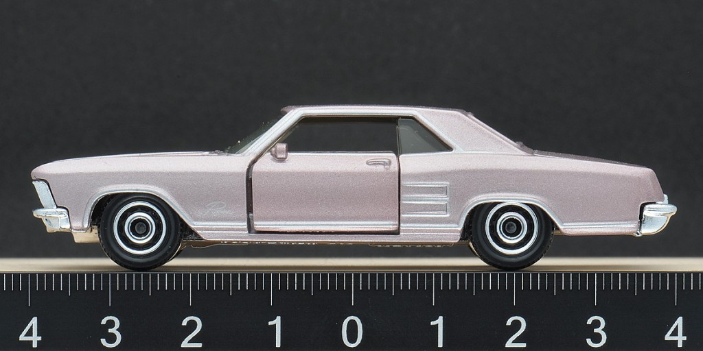 aDSC_7910_1964 Buick Riviera.jpg