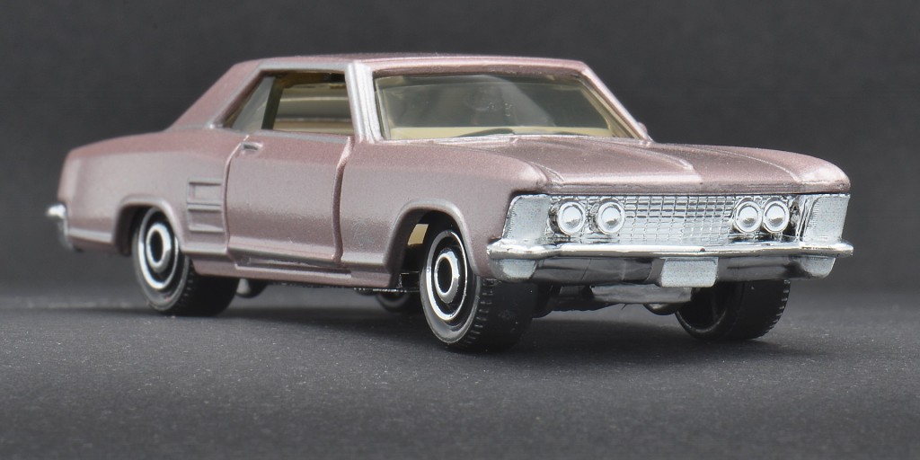 bDSC_7922_1964 Buick Riviera hd.jpg