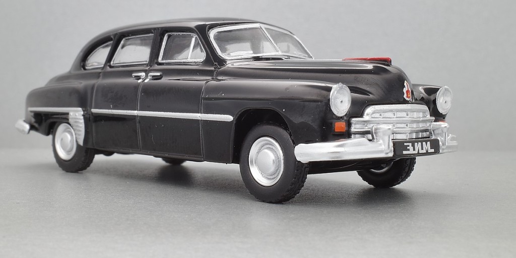 aRC001592_GAZ-12 ZIM.jpg