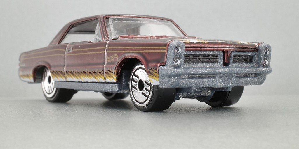 aRC001700_1965 Pontiac GTO.jpg