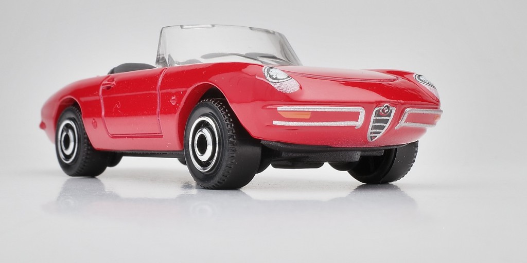 aRC002509_Alfa Romeo Duetto.jpg