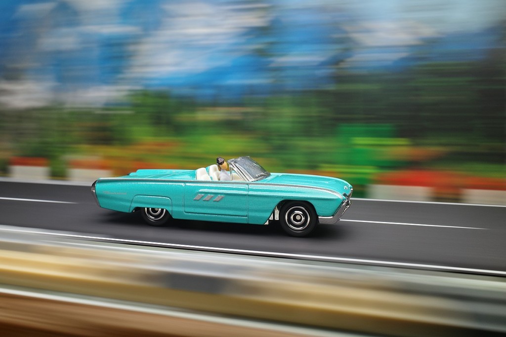 aRC002718x_1963 Ford Thunderbird.jpg