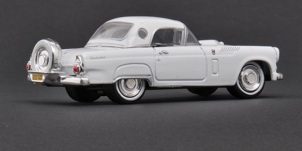 aDSC_0734_1956 Ford Thunderbird.jpg