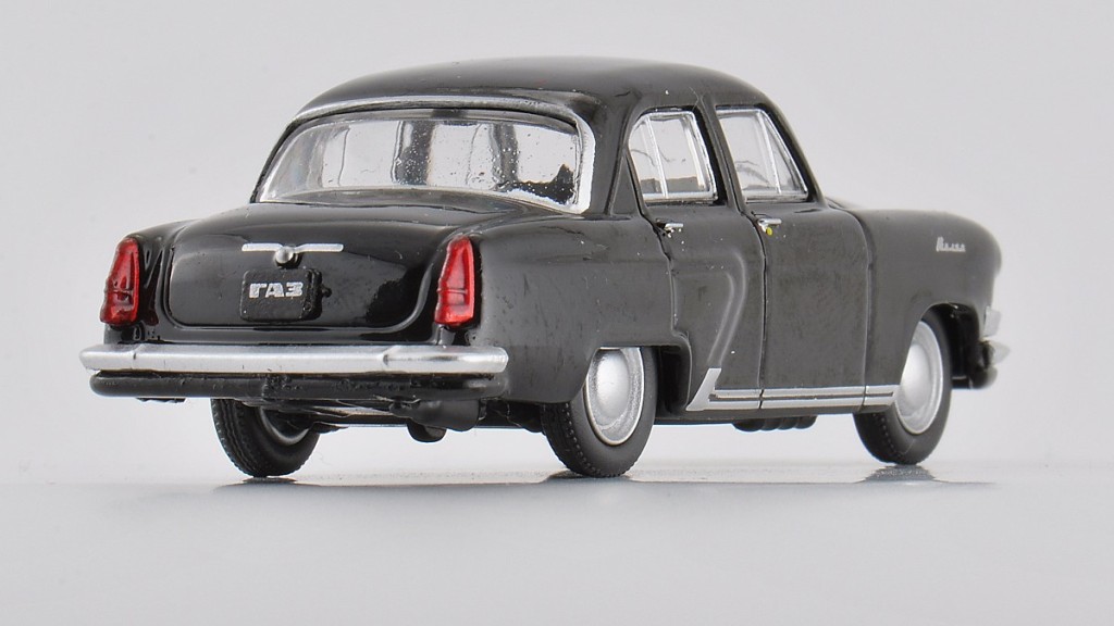 aDSC_0955_Gaz-21 Volga.jpg