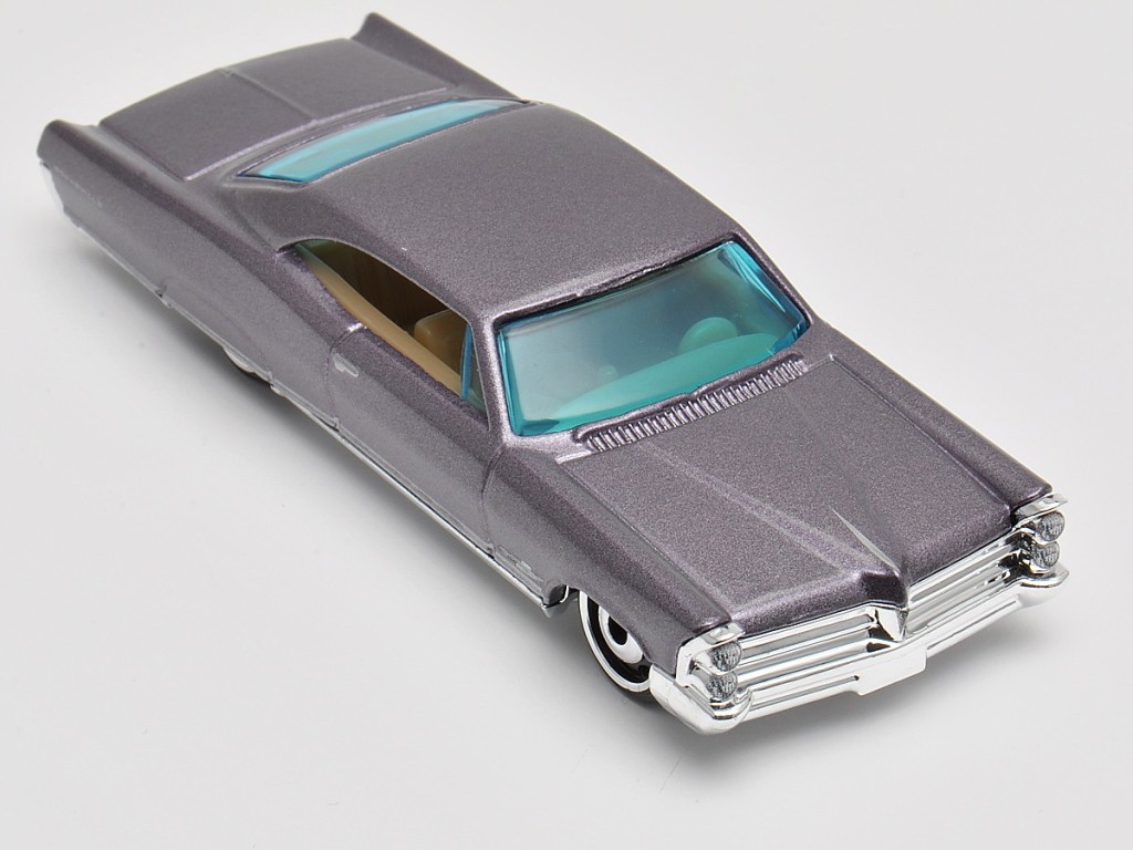 aDSC_1036_1965 Pontiac Bonneville.jpg