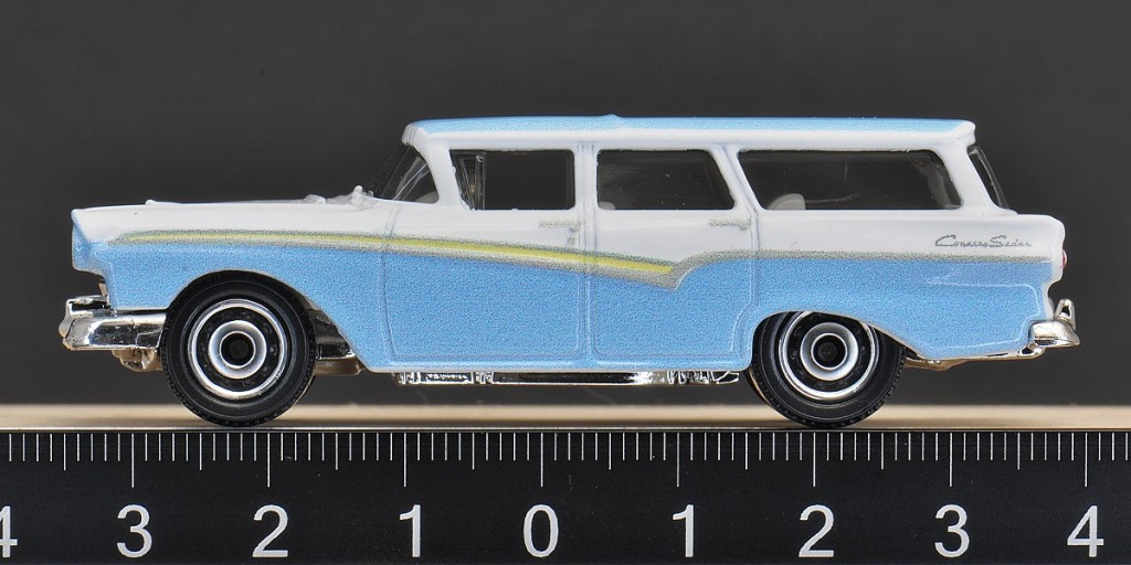 aDSC_1159_1957 Ford Country Sedan.jpg