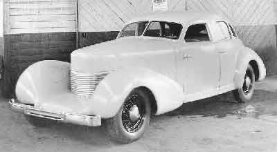 DUESENBERG - BERLINE OF A.H.WALKER 1934.jpg