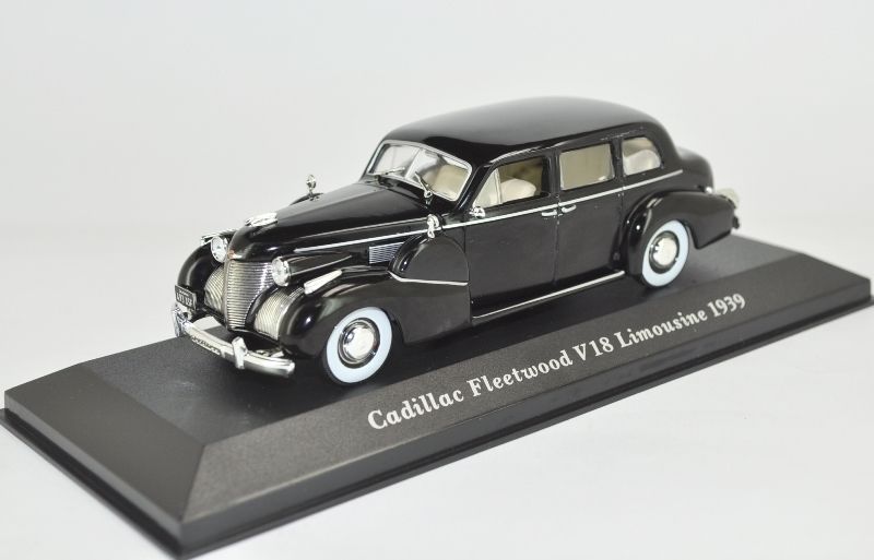 Cadillac Fleetwood V16 Limousine 1939.jpg