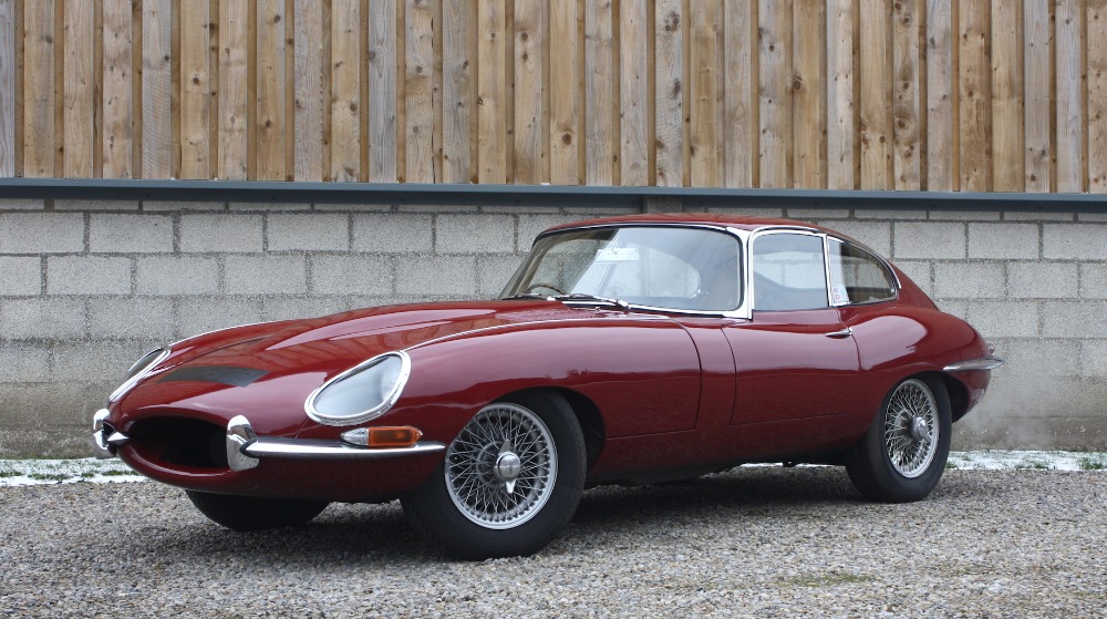 Jaguar E Type 1963.jpg