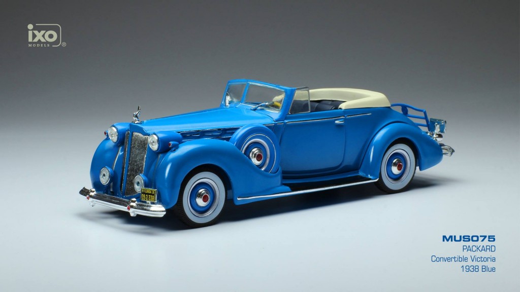 MUS075 Packard Convertible Victoria 1938.jpg
