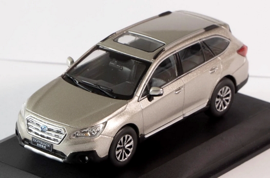 Subaru Outback 5, gen 1.jpg