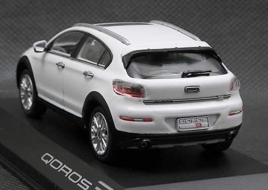 Qoros 3 City SUV 2.jpg