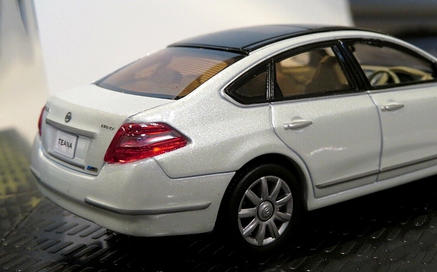 Nissan teana 2.gen 2.jpg